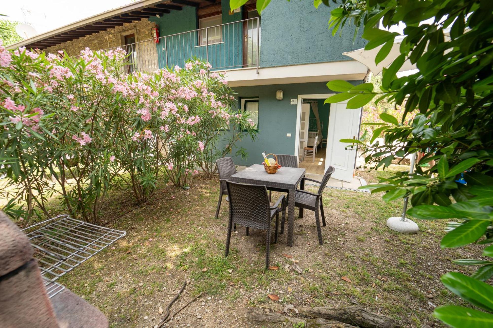 Sivinos Camping Boutique Manerba del Garda Δωμάτιο φωτογραφία