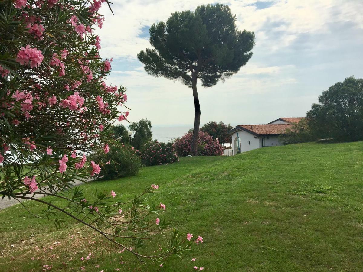 Sivinos Camping Boutique Manerba del Garda Εξωτερικό φωτογραφία